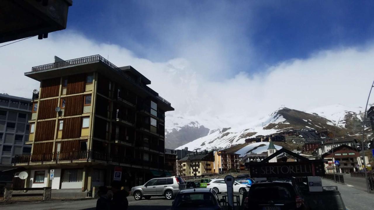 Homey Apartment In The Heart Of Cervinia ブレウイル・チェルヴィナイア エクステリア 写真