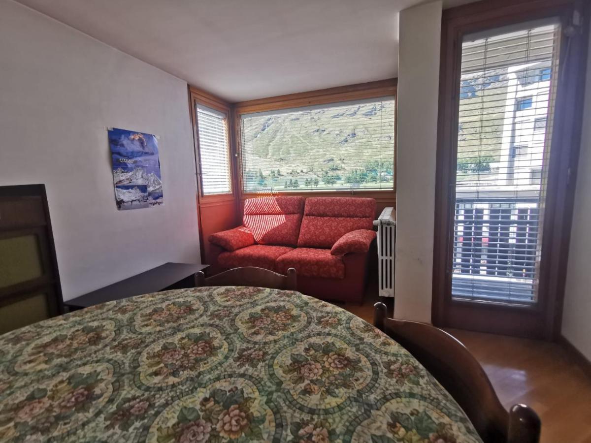 Homey Apartment In The Heart Of Cervinia ブレウイル・チェルヴィナイア エクステリア 写真