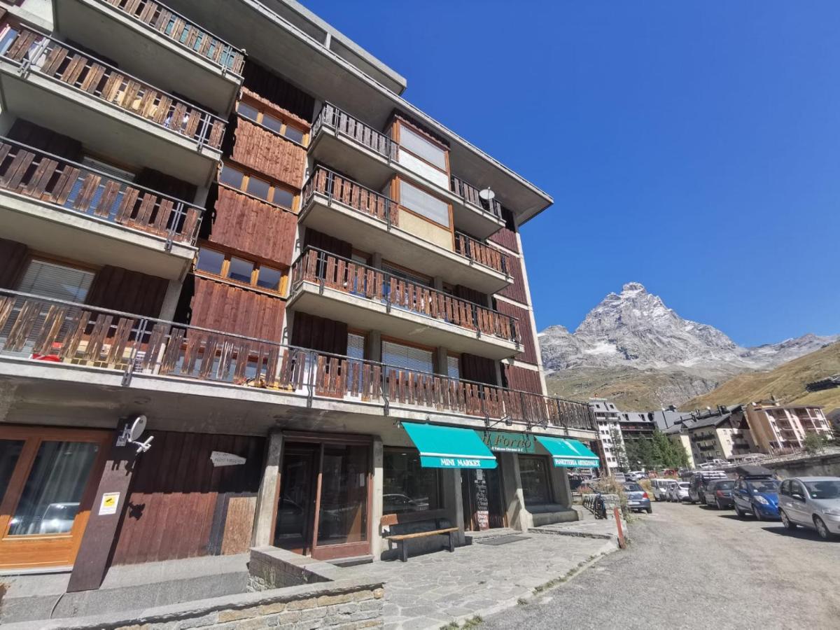 Homey Apartment In The Heart Of Cervinia ブレウイル・チェルヴィナイア エクステリア 写真