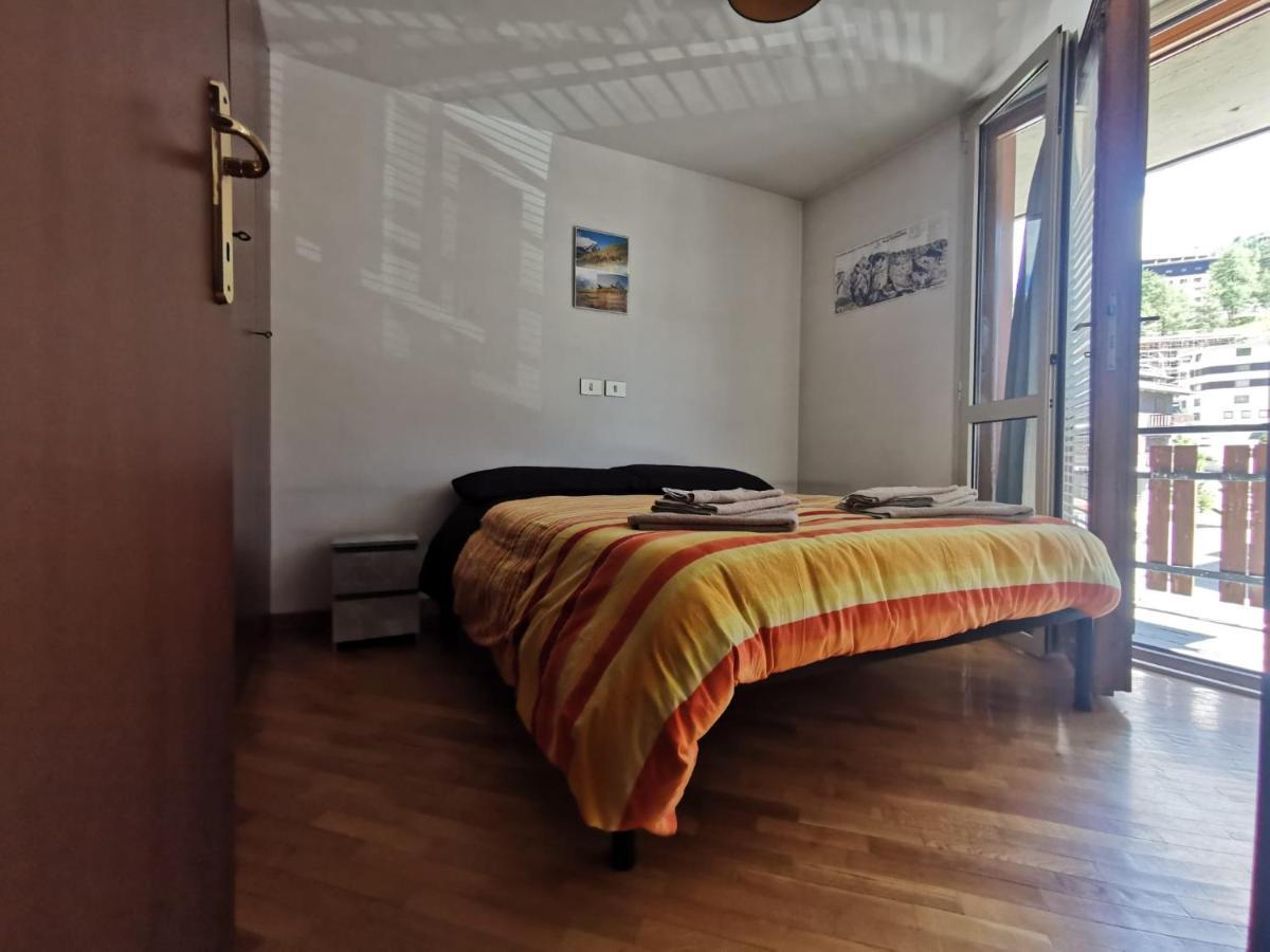 Homey Apartment In The Heart Of Cervinia ブレウイル・チェルヴィナイア エクステリア 写真