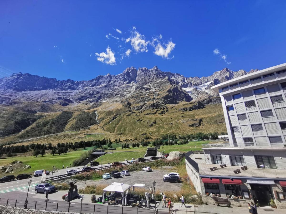 Homey Apartment In The Heart Of Cervinia ブレウイル・チェルヴィナイア エクステリア 写真
